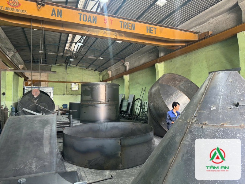 gia công côn silo tại xưởng Tâm An