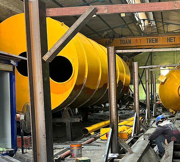 silo xi măng gia công tại xưởng trạm trộn bê tông Tâm An